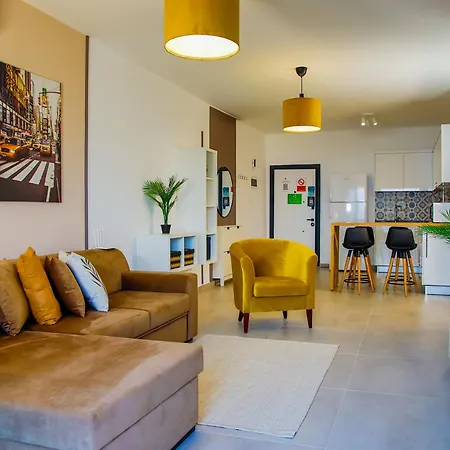 Amadeus In Caesar & Spa, Long Apartamento Perivolia tou Trikomou