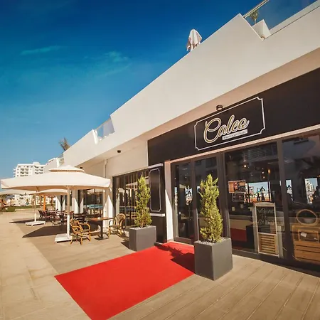 Amadeus In Caesar & Spa, Long