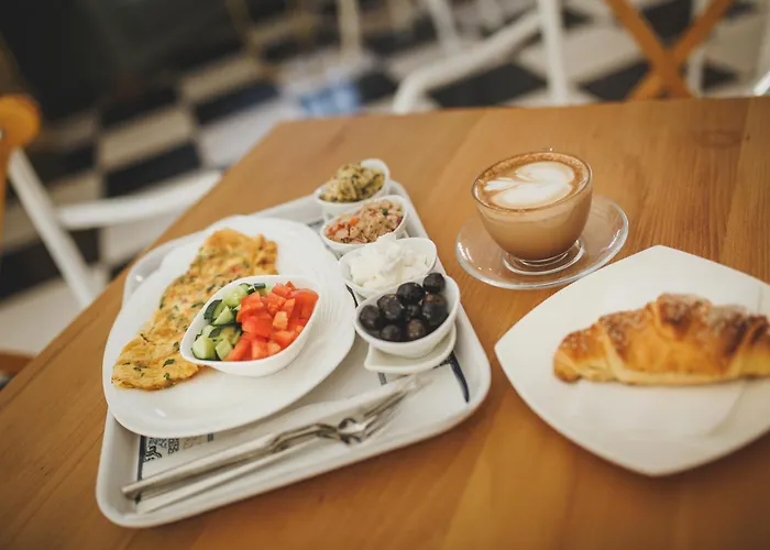 Amadeus In Caesar & Spa, Long Perivolia tou Trikomou